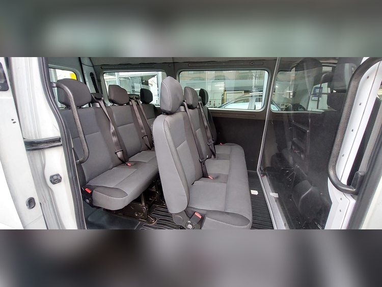 Renault Master comi 9 plazas foto 9